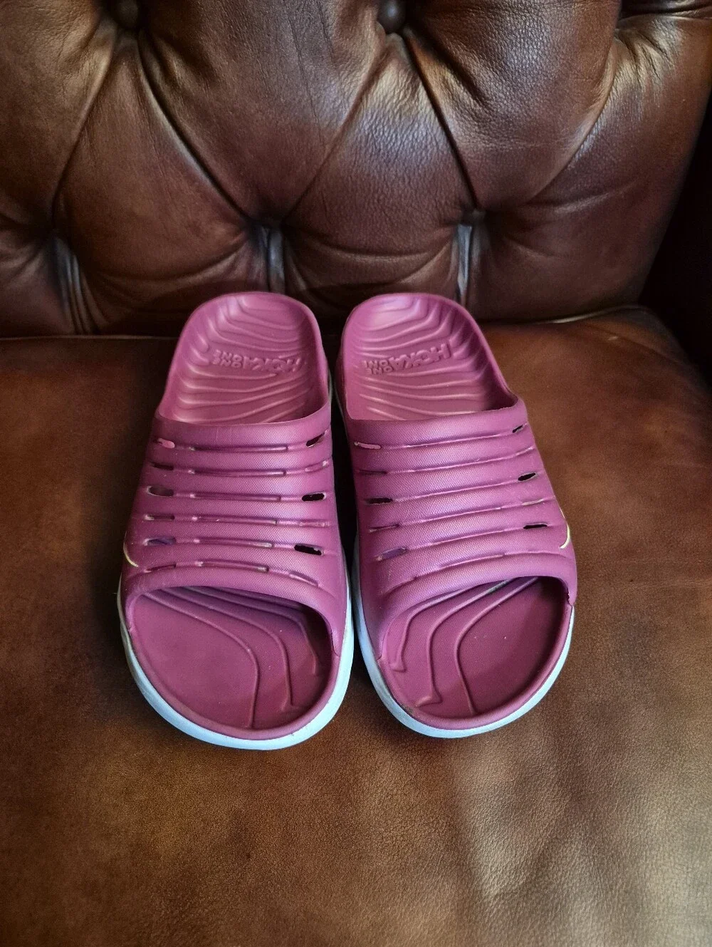 Hoka One One Recovery Slide Womens 9 Men 7